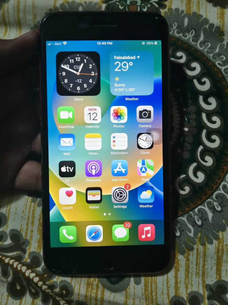 Apple iPhone 8 Plus 3