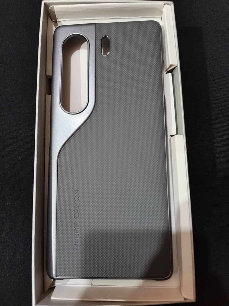 Tecno CAMON 40 Pro 5