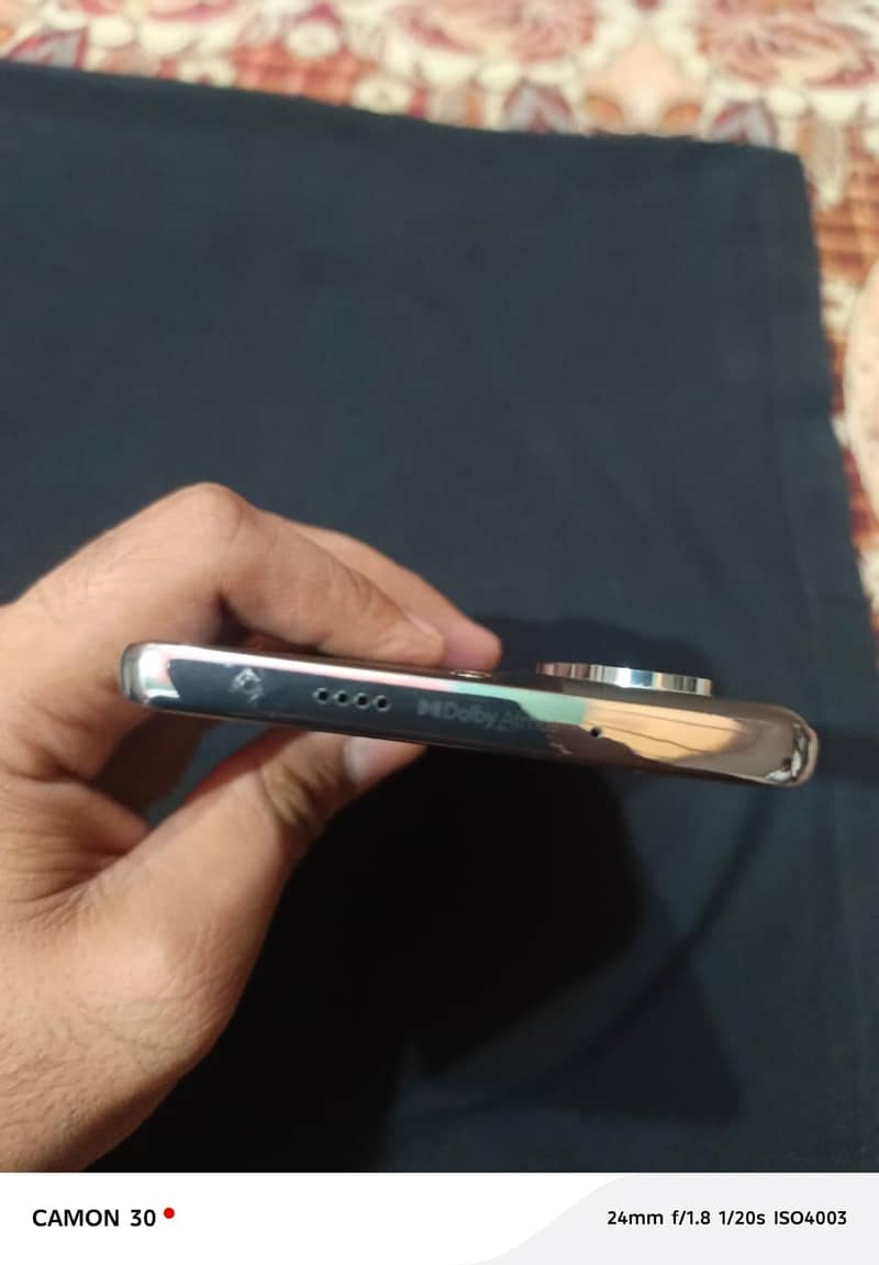Tecno CAMON 40 Pro 8