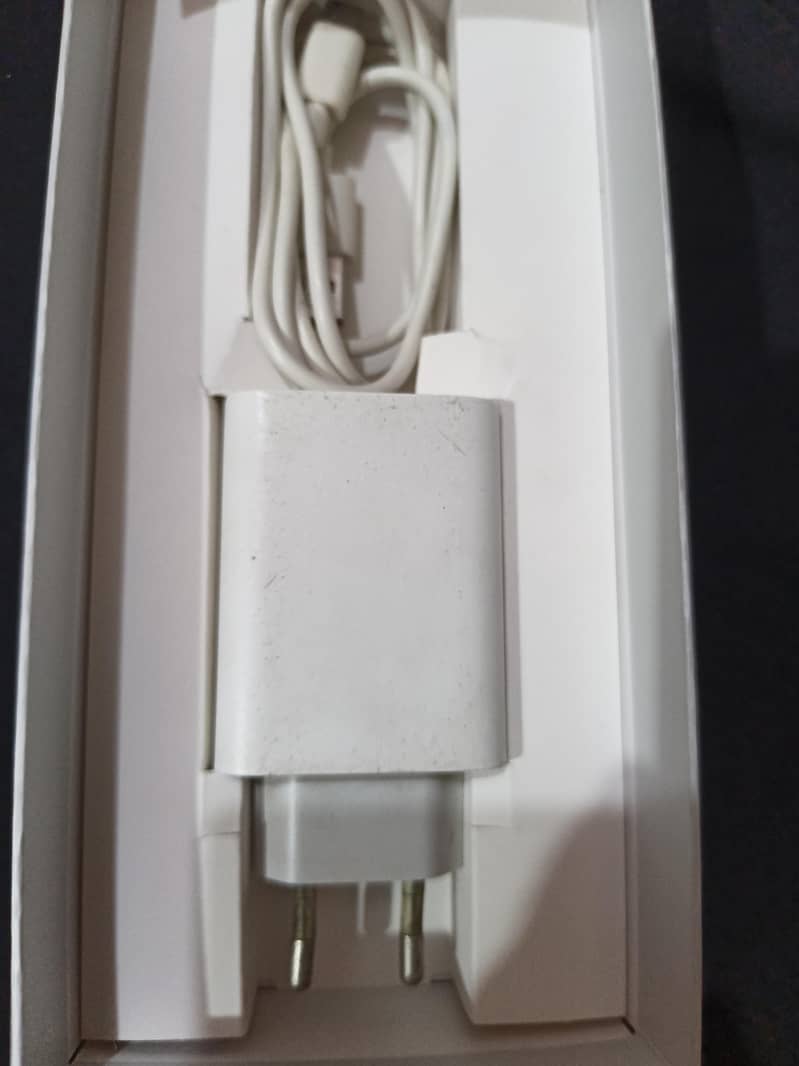 Tecno CAMON 40 Pro 9