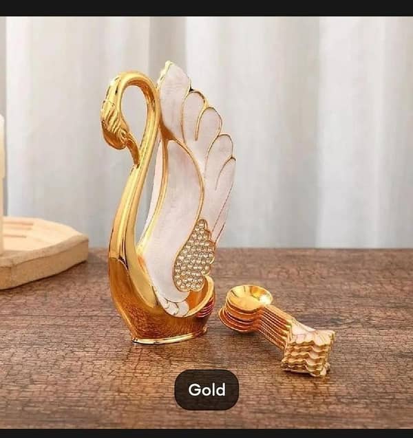 T  7 Pcs/Set Swan Fruit Base Holder Spoon Set Salad Dessert Coffee Cake Tableware