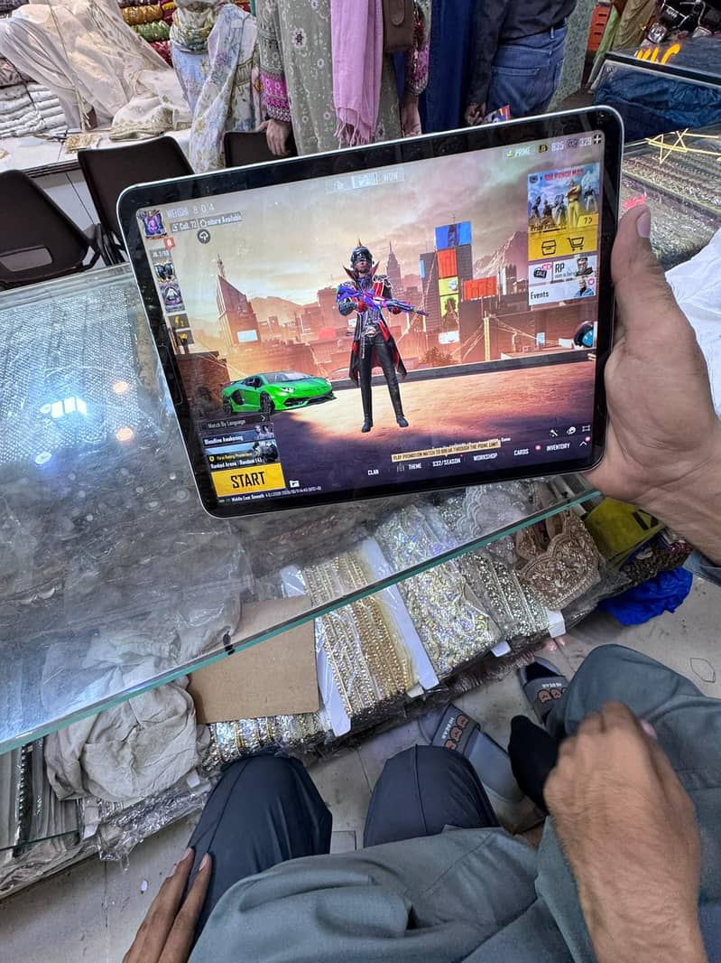 iPad M2 3