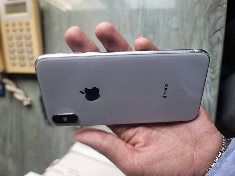 Apple iPhone X 1