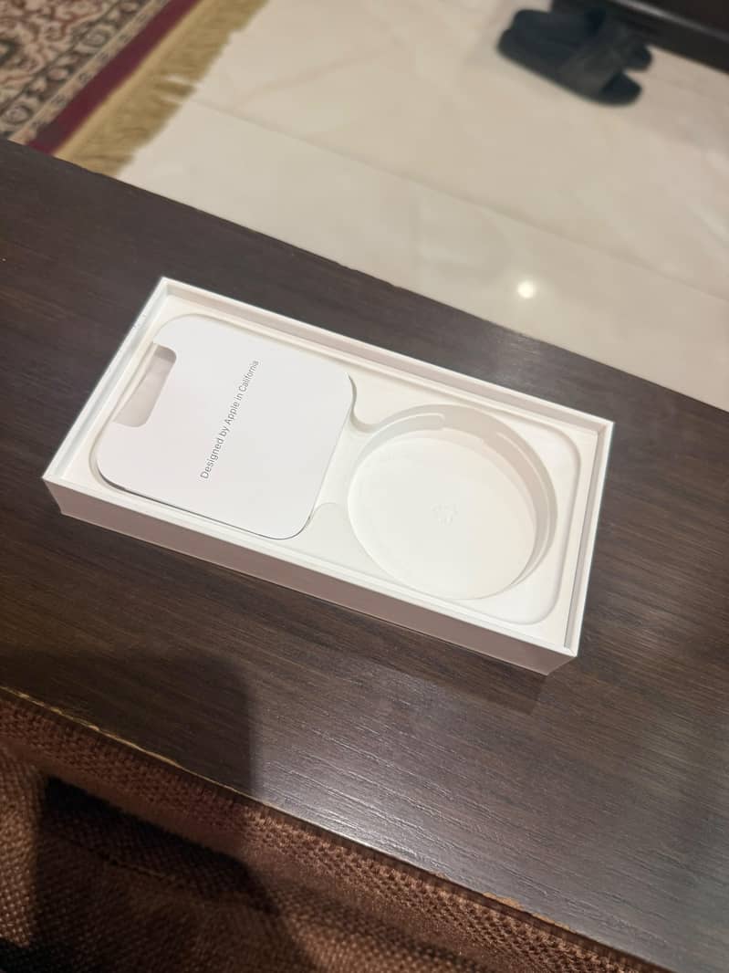 Apple iPhone 15 8