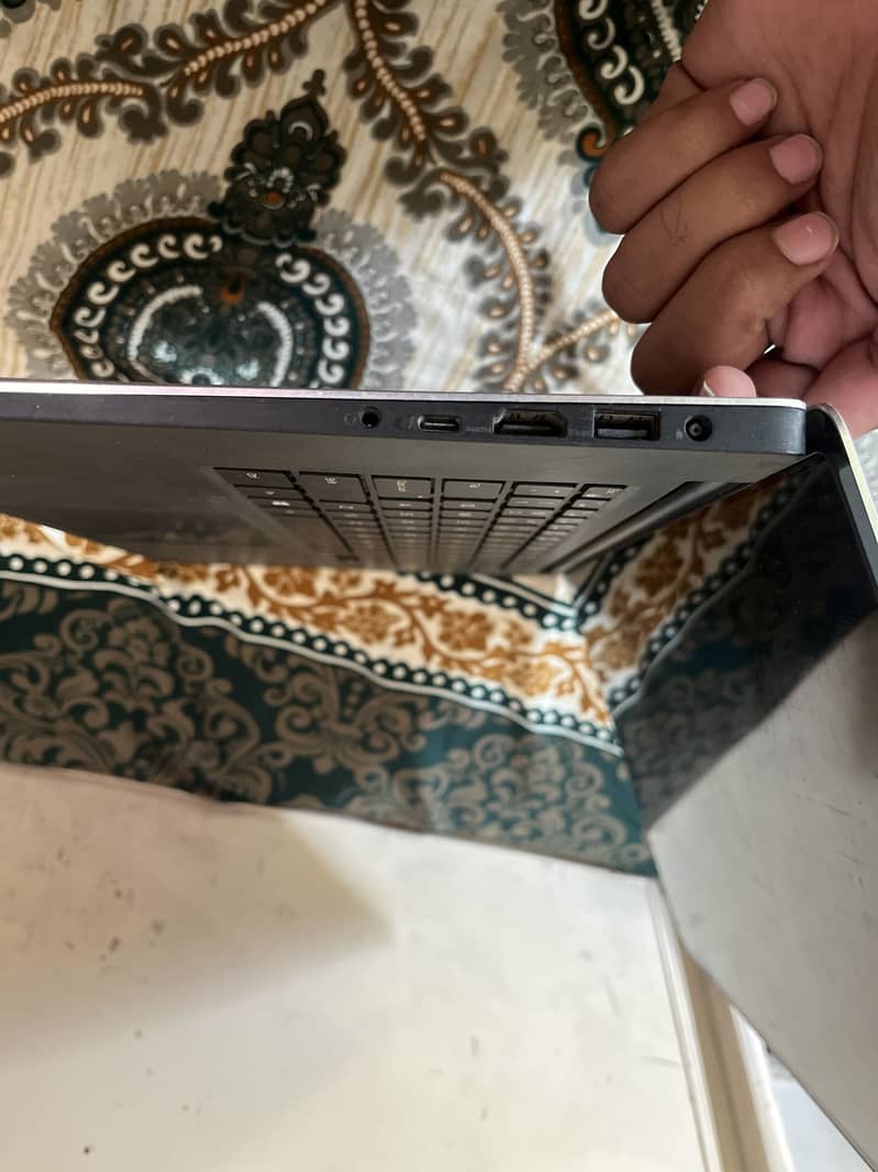Dell precision 5540(workstation) 3