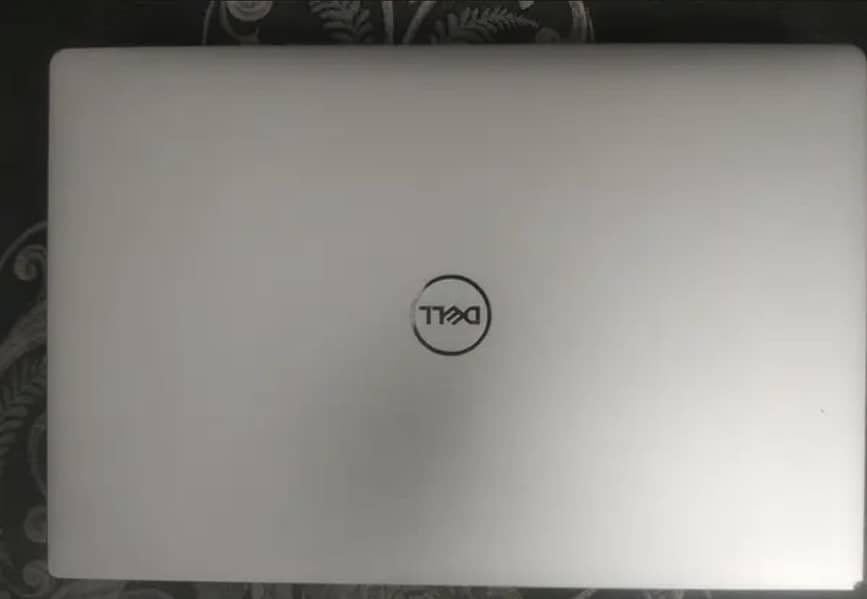Dell precision 5540(workstation) 6