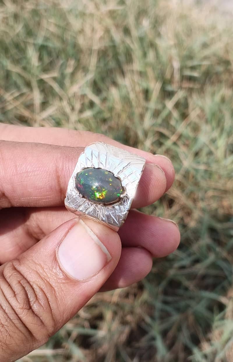 Black Opal 2