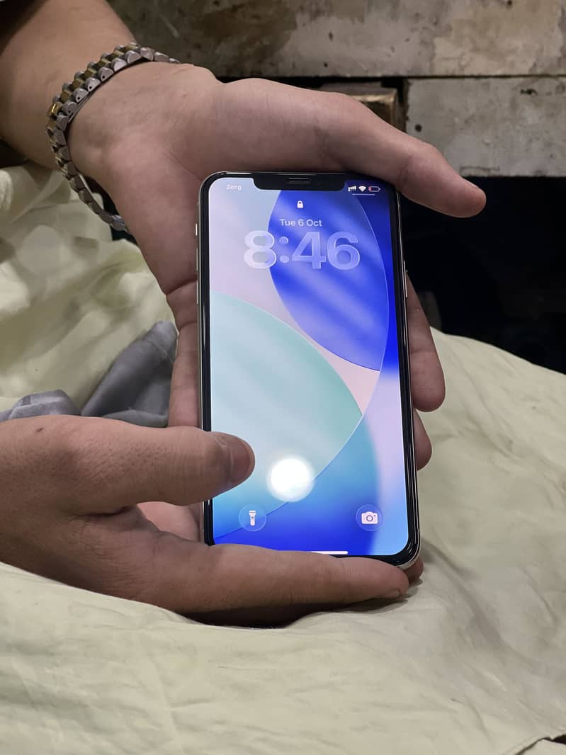 Apple iPhone 11 Pro max 2