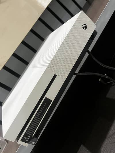 Xbox one s one controller 500gb