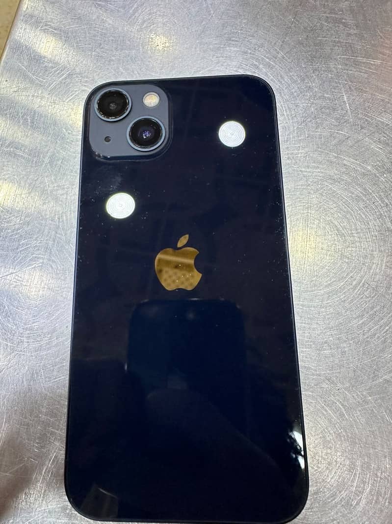 Apple iPhone 13 2