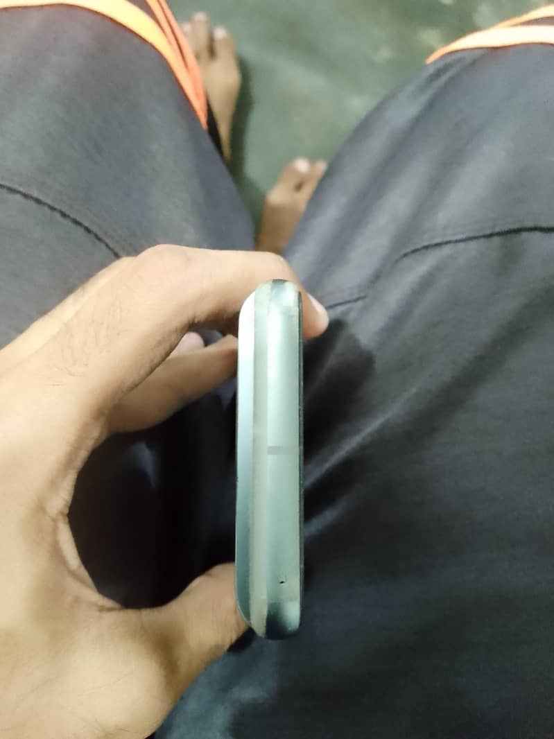 Google Pixel 8 3