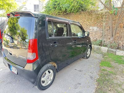Mazda Azwagon 2012