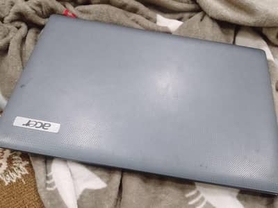 Laptop for Sale – Old Model, Battery Not Working, Parts Available