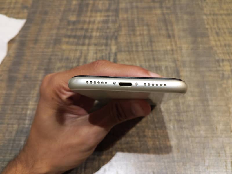 Apple iPhone 11 2