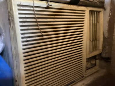 General window ac in working condition