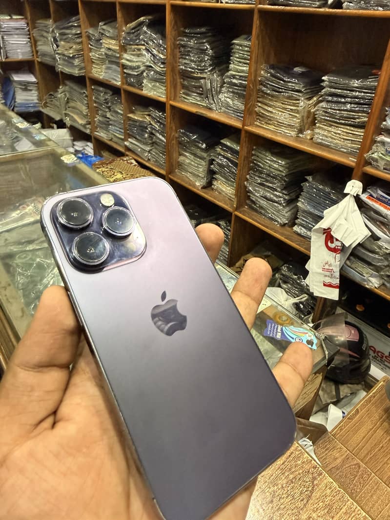 Apple iPhone 14 Pro 3