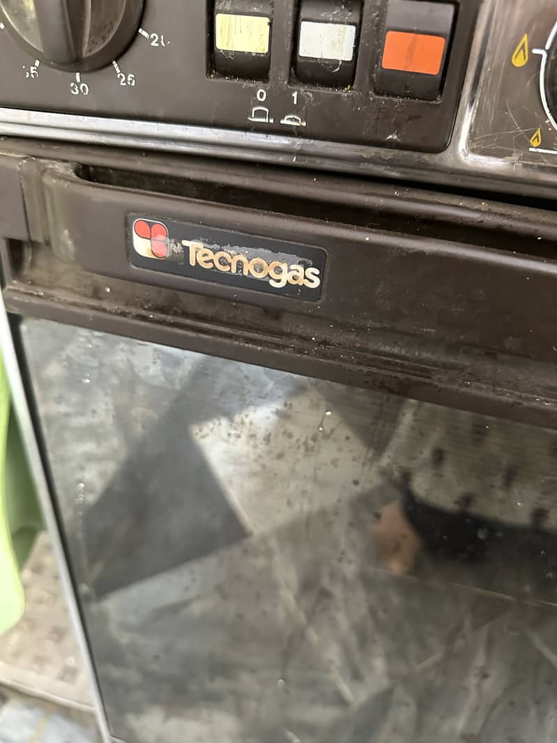 Cooking range 0