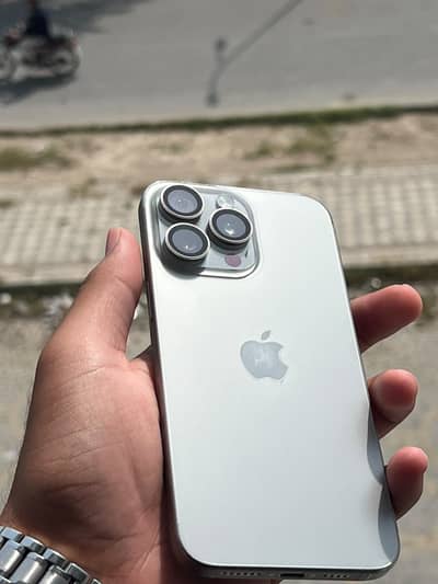 Apple iPhone 15 Pro Max 256GB JV Non PTA – 86% Battery Health