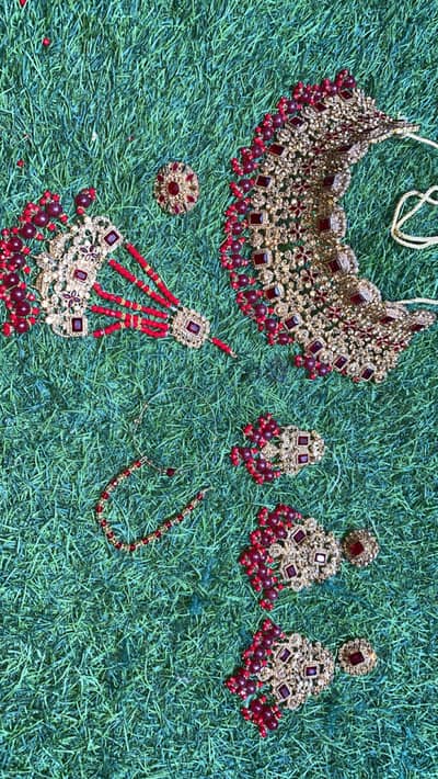 Bridal artificial jewellery brand new condition