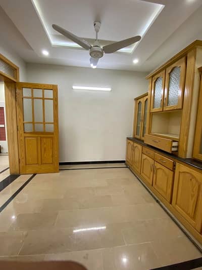 40x80 Ground Portion For Rent In G13