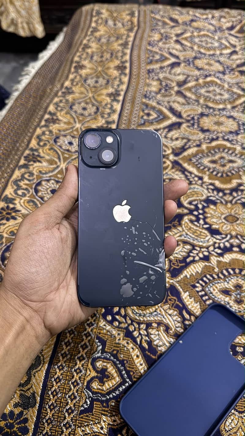 Apple iPhone 13 2