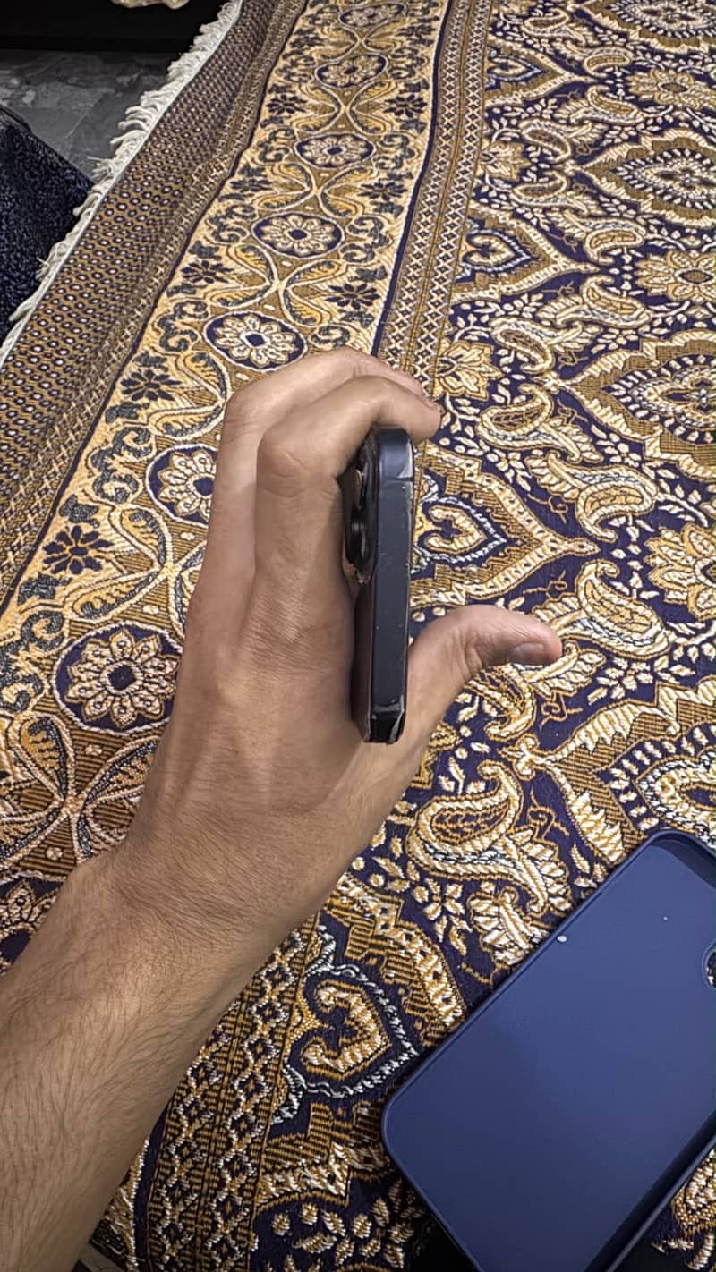 Apple iPhone 13 3