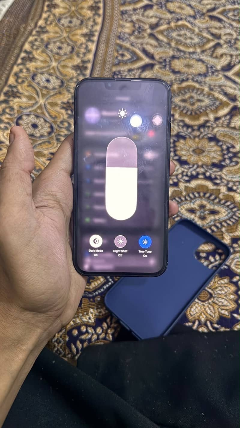 Apple iPhone 13 5