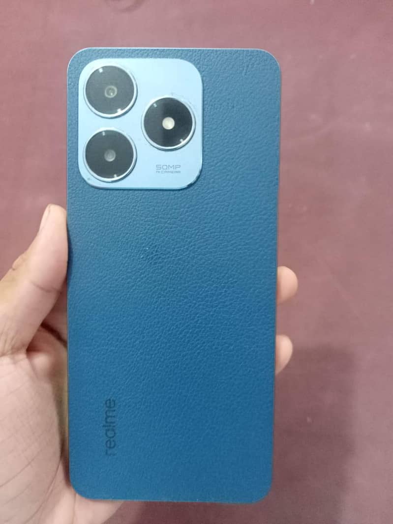 Realme C63 0