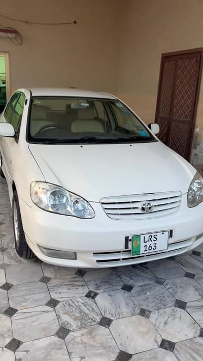 Toyota Corolla 2003 SE saloon manual