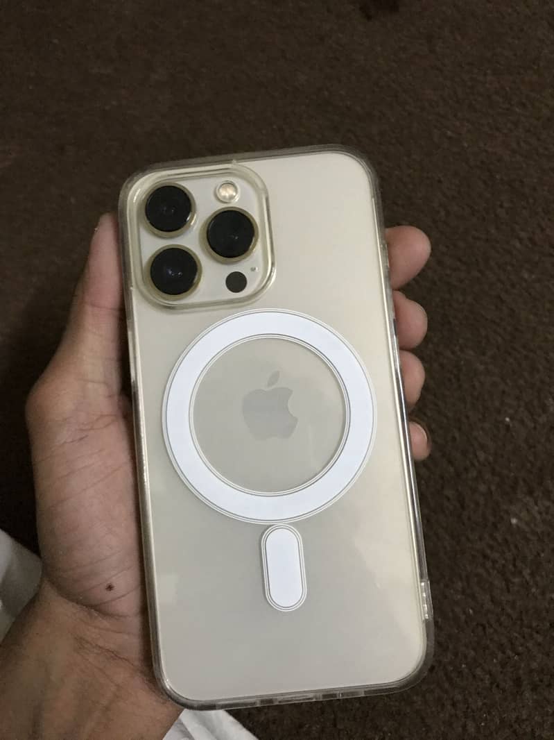 Apple iPhone 13 Pro 8