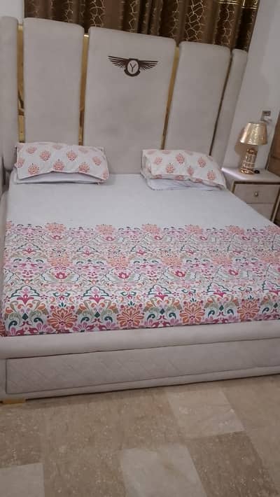 Room bed