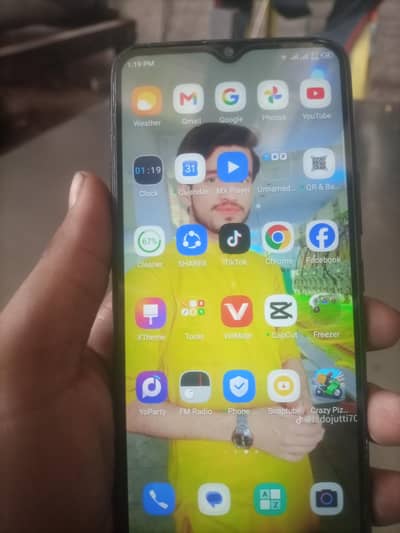 Infinix Hot 8 ( exchange possible )