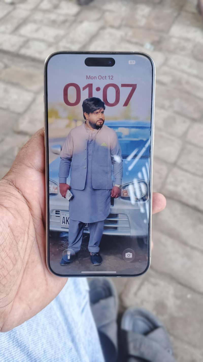 iphone 15 pro max 2