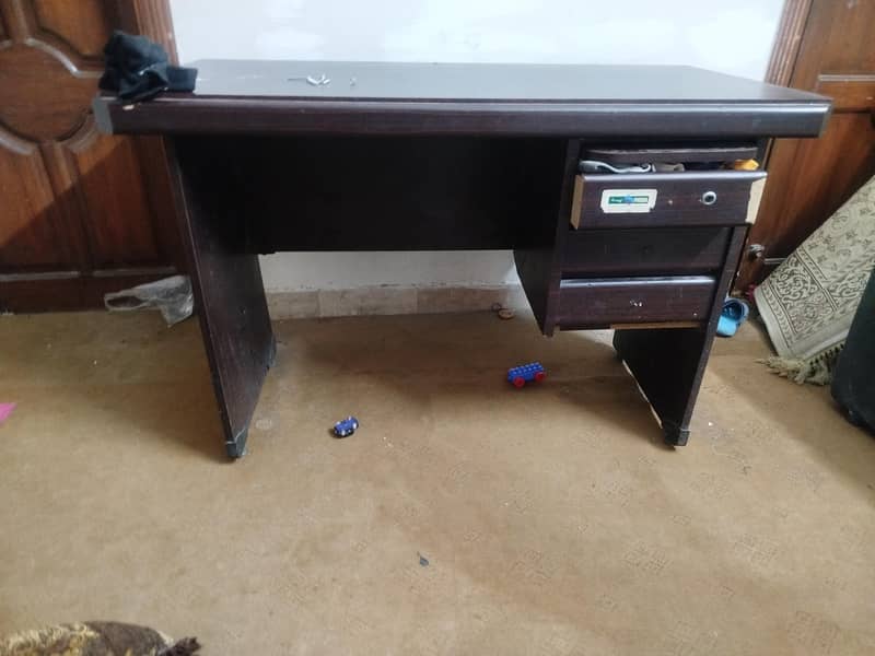 computer table 2