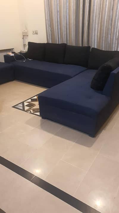Sofa puffies (2) seaty