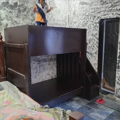kid bed saiz. . . 6.5by 6.5 without metres