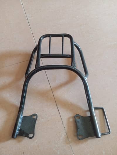 New back carrier for ybr with crash guard universal