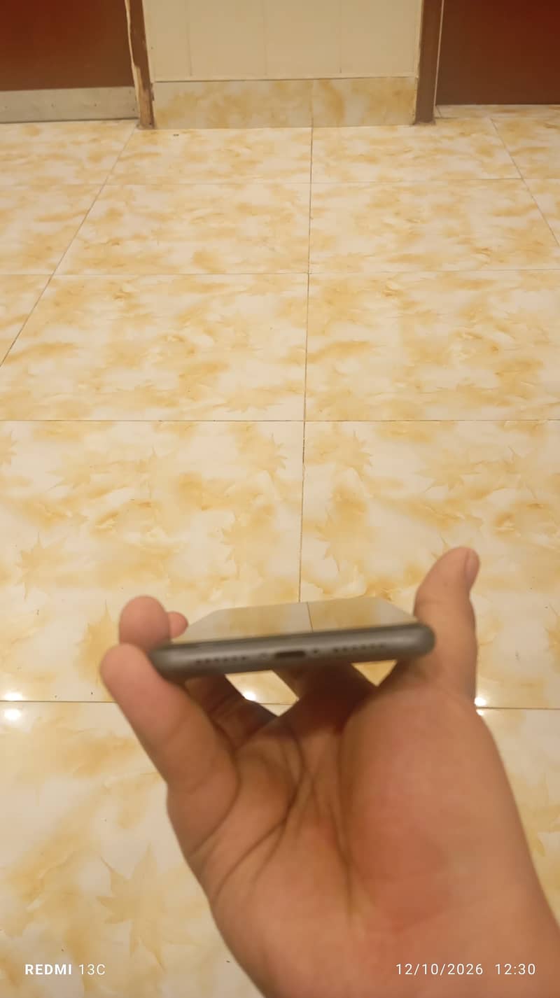 Apple iPhone 11 2