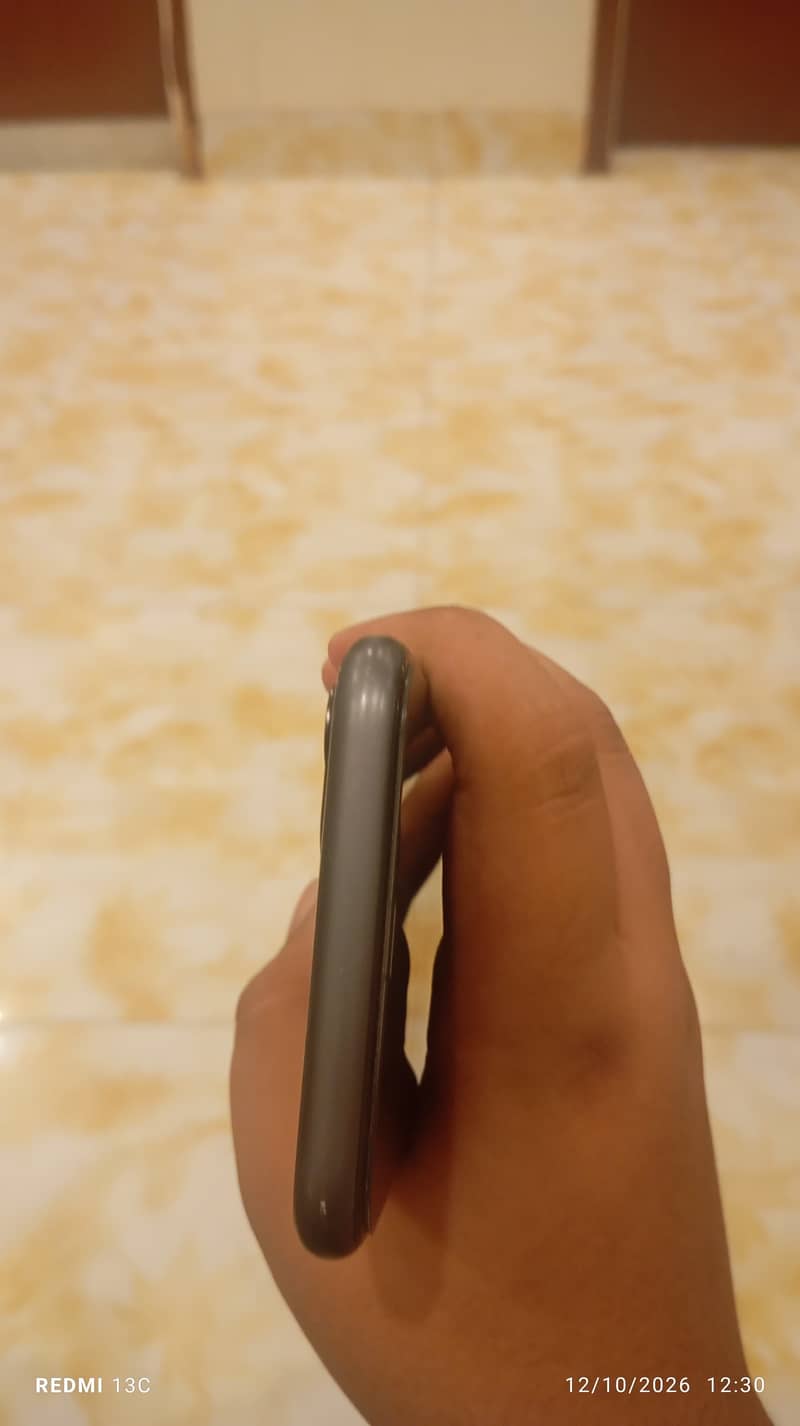 Apple iPhone 11 5