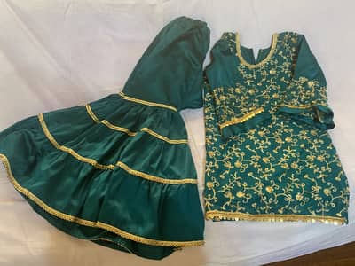 Girls dress