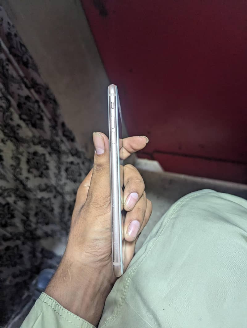 Apple iPhone 8 Plus 2