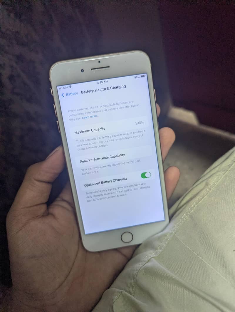 Apple iPhone 8 Plus 4