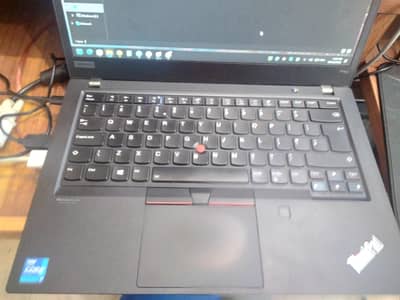 Lenovo Thinkpad P14S gen2 Core i7 11th 2.8ghz, 16gb, 4gb T500 nvidia