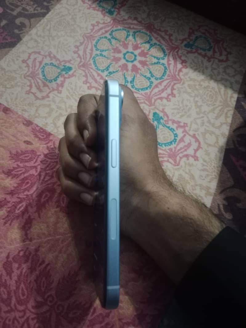 Apple iPhone 15 1