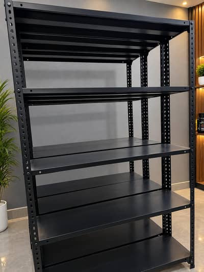 2 SHOP SHOWCASE + BLACK RACKS