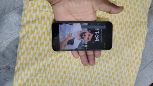 Apple iPhone 8