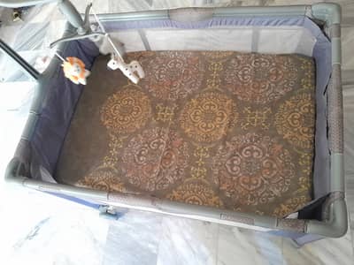 Tinnies baby cot (Playpen)