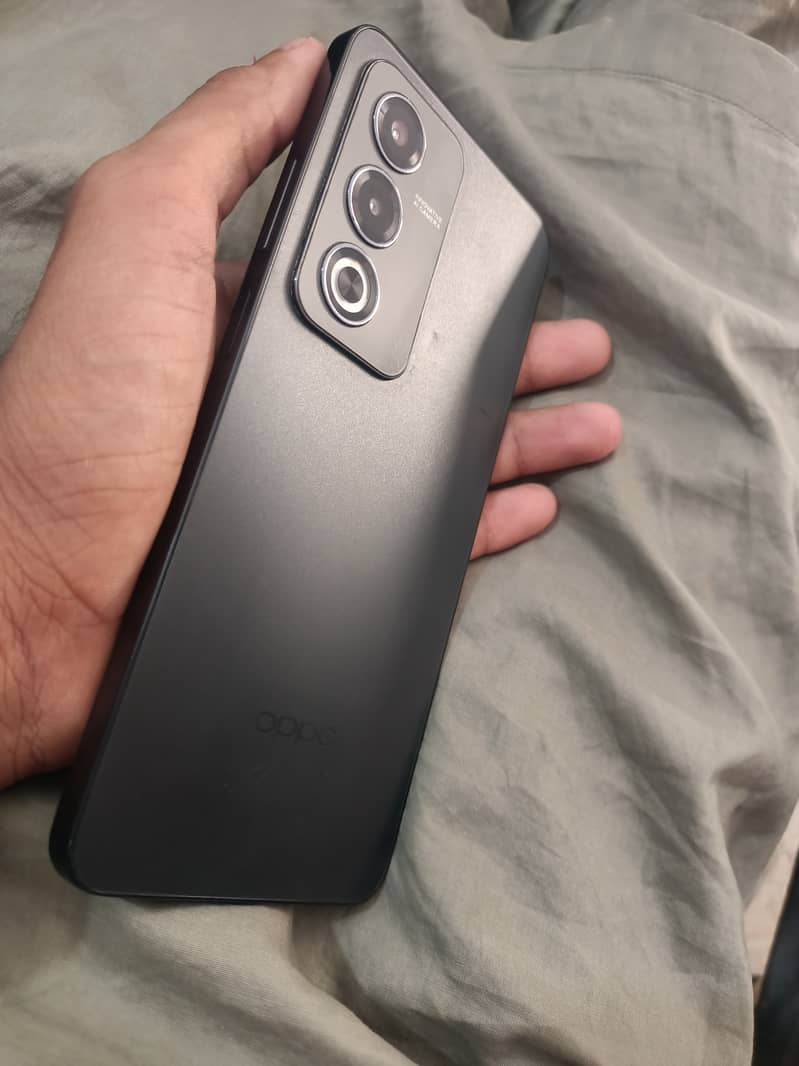 OPPO A3 Pro 1