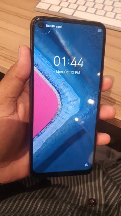 Infinix Hot 10 - 4/64 Storage