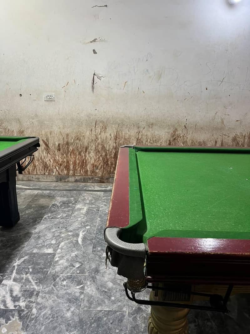 snooker table 1